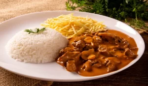Strogonoff de carne