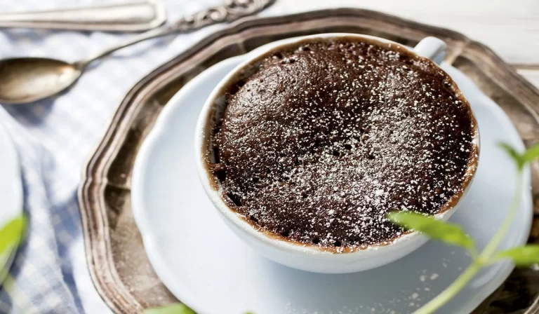 Bolo de caneca proteico