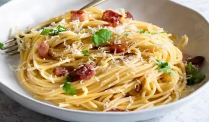 Macarrão à carbonara